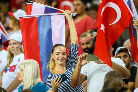 Rus vatandaşları için Türk vatandaşlığına